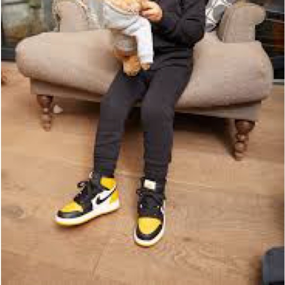 Air Jordan 1 Retro High OG Taxi Yellow black - Picture 6 of 11